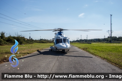 Agusta Westland AW139
Polizia di Stato
Servizio Aereo
I Reparto Volo - Roma
PS 108
Parole chiave: Agusta_Westland AW139 POLI108