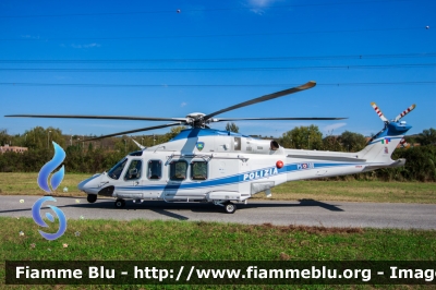 Agusta Westland AW139
Polizia di Stato
Servizio Aereo
I Reparto Volo - Roma
PS 108
Parole chiave: Agusta_Westland AW139 POLI108