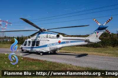 Agusta Westland AW139
Polizia di Stato
Servizio Aereo
I Reparto Volo - Roma
PS 108
Parole chiave: Agusta_Westland AW139 POLI108