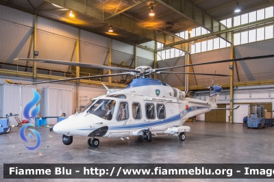 Agusta Westland AW139
Polizia di Stato
Servizio Aereo
I Reparto Volo - Roma
PS 108
Parole chiave: Agusta_Westland AW139 PS108