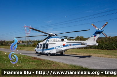 Agusta Westland AW139
Polizia di Stato
Servizio Aereo
I Reparto Volo - Roma
PS 108
Parole chiave: Agusta_Westland AW139 POLI108