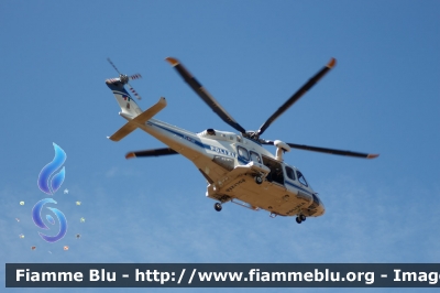 Agusta Westland AW139
Polizia di Stato
Servizio Aereo
I Reparto Volo - Roma
PS 109
Parole chiave: Agusta_Westland AW139 POLI109