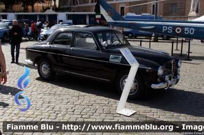 Alfa Romeo 1900 Super
Polizia di Stato
Squadra Mobile
Polizia 21633
Parole chiave: Alfa_Romeo 1900_Super POLIZIA21633