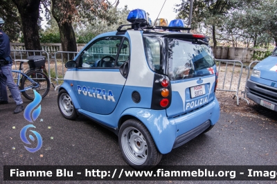 Smart Fortwo I serie
Polizia di Stato 
Reparto a Cavallo 
POLIZIA B0073
Parole chiave: Smart Fortwo_Iserie POLIZIAB0073 Festa_della_Polizia_2018