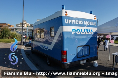 Fiat Ducato II serie
Polizia di Stato
Ufficio Mobile
POLIZIA E1910

In esposizione al
50° ANPS
Parole chiave: Fiat Ducato_IIserie POLIZIAE1910