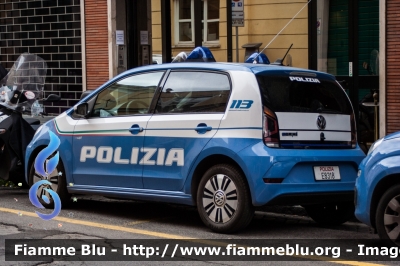 Volkswagen e-up!
Polizia di Stato
Lotto di 4 esemplari in dotazione alla
Questura di Roma
POLIZIA E8318
Parole chiave: Volkswagen e-up! PSE8318