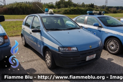 Fiat Punto II serie
Polizia di Stato
Polizia E8938
Parole chiave: Fiat Punto_IIserie POLIZIAE8938