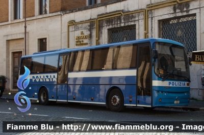 Irisbus Dallavia Tiziano
Polizia di Stato
Reparto Mobile
POLIZIA F3099
Parole chiave: Irisbus Dallavia_Tiziano POLIZIAF3099