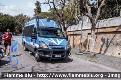 Iveco Daily IV serie
Polizia di Stato
Reparto Mobile
POLIZIA F7784
Parole chiave: Iveco Daily_IVserie POLIZIAF7784