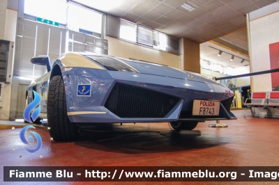 Lamborghini Gallardo
Polizia di Stato
Polizia Stradale
Esemplare esposto presso il Museo delle auto della Polizia di Stato
POLIZIA F8743
Parole chiave: Lamborghini Gallardo POLIZIAF8743