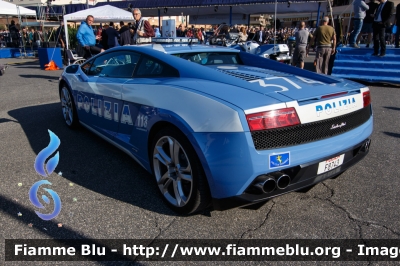 Lamborghini Gallardo
Polizia di Stato
Polizia Stradale
Polizia F8743

In esposizione al
50° ANPS
Parole chiave: Lamborghini Gallardo POLIZIAF8743