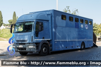 Iveco EuroCargo 160E28 II Serie
Polizia di Stato
Reparto a Cavallo
Polizia F9495
Parole chiave: Iveco EuroCargo_160E28_IISerie POLIZIAF9495