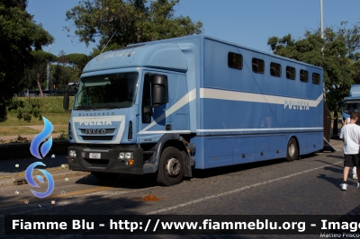 Iveco EuroCargo 160E28 III serie
Polizia di Stato
Reparto a cavallo
POLIZIA F9983
Parole chiave: Iveco EuroCargo_160E28_IIIserie POLIZIAF9983