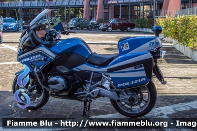 BMW R1200RT II serie
Polizia di Stato
Polizia Stradale
POLIZIA G2659

70° Polizia Stradale
con logo celebrativo
Parole chiave: BMW R1200RT_IIserie POLIZIAG2659