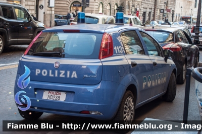 Fiat Grande Punto
Polizia di Stato
POLIZIA H0238
Parole chiave: Fiat Grande_Punto POLIZIAH0238