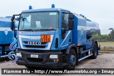 Iveco EuroCargo 180E30 III serie
Polizia di Stato
Servizio Aereo
Autorifornitore in servizio presso il 1° Reparto Volo Roma
POLIZIA H0870
Parole chiave: Iveco EuroCargo_180E30_IIIserie POLIZIAH0870