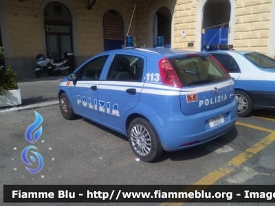 Fiat Grande Punto
Polizia di Stato
Polizia Ferroviaria
POLIZIA H1803
Parole chiave: Fiat Grande_Punto POLIZIAH1803