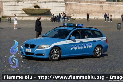 Bmw 320 Touring E91 restyle
Polizia di Stato
POLIZIA H2587
Parole chiave: Bmw 320_Touring_E91_restyle POLIZIAH2587