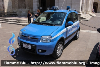 Fiat Nuova Panda 4x4 I serie
Polizia di Stato
Commissariato di Assisi (PG)
POLIZIA H3066
Parole chiave: Fiat Nuova_Panda_4x4_Iserie POLIZIAH3066