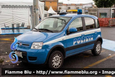 Fiat Nuova Panda 4x4 I serie
Polizia di Stato
POLIZIA H4613
Parole chiave: Fiat Nuova_Panda_4x4_I_serie poliziah4613