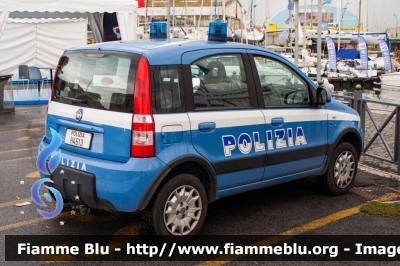 Fiat Nuova Panda 4x4 I serie
Polizia di Stato
POLIZIA H4613
Parole chiave: Fiat Nuova_Panda_4x4_I_serie poliziah4613