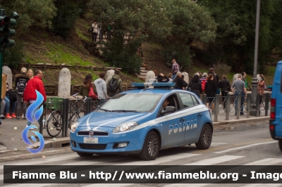 Fiat Nuova Bravo
Polizia di Stato
Squadra Volante
POLIZIA H6864
Parole chiave: Fiat Nuova_Bravo poliziaH6864