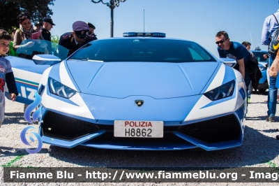 Lamborghini Huracan LP 610-4
Polizia Di Stato
Polizia Stradale
Allestimento Lamborghini
Decorazione Grafica Artlantis
POLIZIA H8862
Parole chiave: Lamborghini Huracan_LP_610-4 POLIZIAH8862 festa_polizia_2017