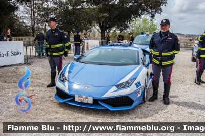 Lamborghini Huracàn LP610-4
Polizia di Stato
Polizia Stradale
Allestita Lamborghini
Decorazione grafica Artlantis
POLIZIA H8862
Parole chiave: Lamborghini Huracàn_LP610-4 POLIZIAN8862 Festa_della_Polizia_2018