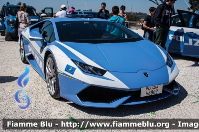 Lamborghini Huracan LP 610-4
Polizia Di Stato
Polizia Stradale
Allestimento Lamborghini
Decorazione Grafica Artlantis
POLIZIA H8862
Parole chiave: Lamborghini Huracan_LP_610-4 POLIZIAH8862 festa_polizia_2017