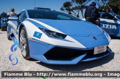 Lamborghini Huracan LP 610-4
Polizia Di Stato
Polizia Stradale
Allestimento Lamborghini
Decorazione Grafica Artlantis
POLIZIA H8862
Parole chiave: Lamborghini Huracan_LP_610-4 POLIZIAH8862 festa_polizia_2017