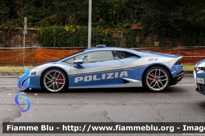 Lamborghini Huracàn LP 610-4
Polizia di Stato
Polizia Stradale
Allestimento Lamborghini
POLIZIA H8862
Parole chiave: Lamborghini Huracàn_LP_610-4 POLIZIAH8862