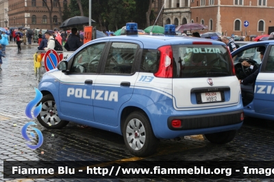 Fiat Nuova Panda II serie
Polizia di Stato
Allestito Nuova Carrozzeria Torinese
Decorazione Grafica Artlantis
POLIZIA H9812
Parole chiave: Fiat Nuova_Panda_IIserie POLIZIAH9812