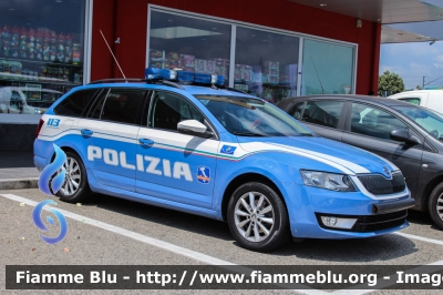 Skoda Octavia Wagon IV serie
Polizia di Stato
Polizia Autostradale in servizio sulla rete Autostrade per l'Italia SPA
Allestimento Focaccia
POLIZIA M0450

 campagna #seisicuro 2019
Parole chiave: Skoda Octavia_Wagon_IVserie POLIZIAM0450