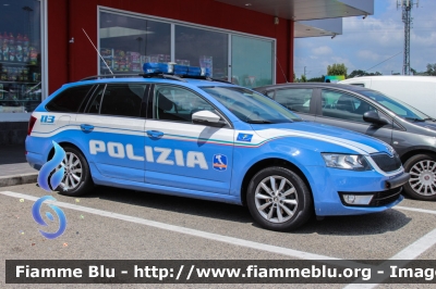 Skoda Octavia Wagon IV serie
Polizia di Stato
Polizia Autostradale in servizio sulla rete Autostrade per l'Italia SPA
Allestimento Focaccia
POLIZIA M0450

 campagna #seisicuro 2019
Parole chiave: Skoda Octavia_Wagon_IVserie POLIZIAM0450