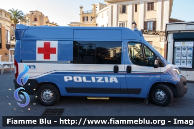 Fiat Ducato X290
Polizia di Stato
Servizio Sanitario
Nuova Livrea
Allestita Boneschi
Decorazione Grafica Artlantis
POLIZIA M0473
Parole chiave: Fiat Ducato_X290 POLIZIAM0473