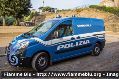 Fiat Scudo IV serie
Polizia di Stato
Unità Cinofile
POLIZIA M0500
Parole chiave: Fiat Scudo_IV_serie POLIZIAM0500 Festa_Della_Repubblica_2017