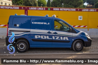 Fiat Scudo IV serie
Polizia di Stato
Unità Cinofile
POLIZIA M0500
Parole chiave: Fiat Scudo_IV_serie POLIZIAM0500 Festa_Della_Repubblica_2017