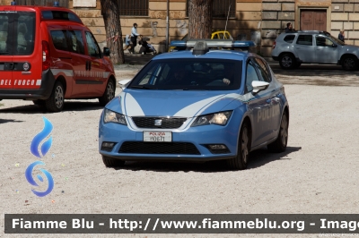 Seat Leon III serie
Polizia di Stato
Squadra Volante
Allestimento NCT
Decorazione grafica Artlantis
POLIZIA M0671
Parole chiave: Seat Leon_IIIserie POLIZIAM0671