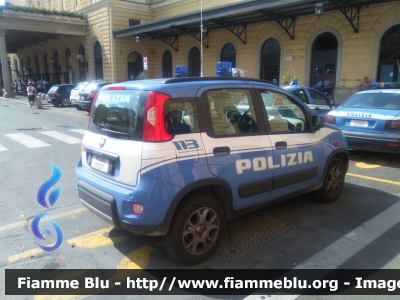 Fiat Nuova Panda 4x4 II serie
Polizia di Stato
Polizia Ferroviaria
POLIZIA M1027
Parole chiave: Fiat Nuova_Panda_4x4_IIserie POLIZIAM1027