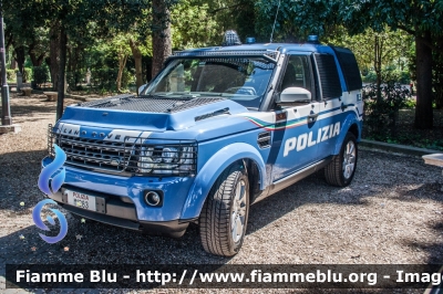 Land-Rover Discovery 4
Polizia di Stato
I° Reparto Mobile Roma
allestimento Marazzi
decorazione grafica Artlantis
POLIZIA M1283
Parole chiave: Land-Rover Discovery_4 POLIZIAM1283 festa_polizia_2017