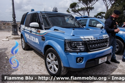 Land Rover Discovery 4
Polizia di Stato
Reparto Mobile
Allestimento Marazzi 
Decorazione Grafica Artlantis
POLIZIA M1299
Parole chiave: Land-Rover Discovery_4 POLIZIAM1299 Festa_Della_Polizia_2018