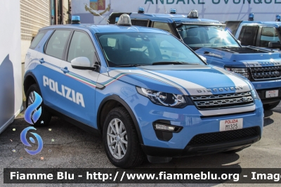 Land Rover Discovery Sport
Polizia di Stato
POLIZIA M1325
Parole chiave: Land_Rover Discovery_Sport POLIZIAM1325