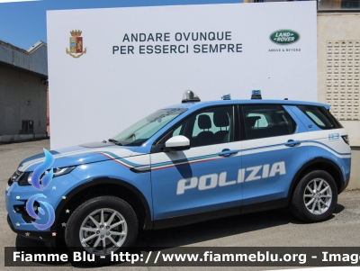 Land Rover Discovery Sport
Polizia di Stato
POLIZIA M1325
Parole chiave: Land_Rover Discovery_Sport POLIZIAM1325