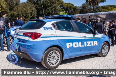 Alfa-Romeo Nuova Giulietta restyle
Polizia di Stato
Reparto Prevenzione Crimine
Allestita NCT Nuova Carrozzeria Torinese
POLIZIA M1347
Parole chiave: Alfa-Romeo Nuova_Giulietta_restyle PSM1347 festa_polizia_2017