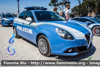 Alfa-Romeo Nuova Giulietta restyle
Polizia di Stato
Reparto Prevenzione Crimine
Allestita NCT Nuova Carrozzeria Torinese
POLIZIA M1347
Parole chiave: Alfa-Romeo Nuova_Giulietta_restyle PSM1347 festa_polizia_2017