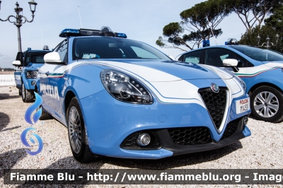 Alfa Romeo Nuova Giulietta restyle
Polizia di Stato
POLIZIA M1453
Parole chiave: Alfa-Romeo Nuova_Giulietta_restyle POLIZIAM1453 festa_della_Polizia_2018