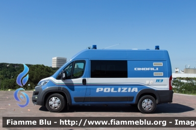 Fiat Ducato X290
Polizia di Stato
Unità Cinofile
POLIZIA M2201
Parole chiave: Fiat Ducato_X290 POLIZIAM2201