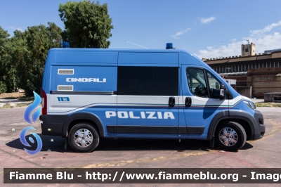 Fiat Ducato X290
Polizia di Stato
Unità Cinofile
POLIZIA M2201
Parole chiave: Fiat Ducato_X290 POLIZIAM2201