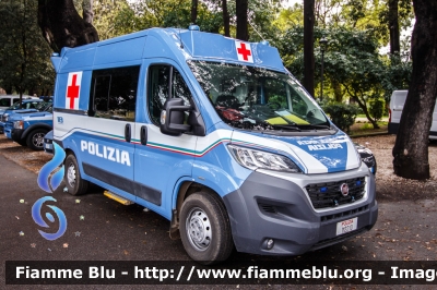 Fiat Ducato X290
Polizia di Stato
Servizio Sanitario
Nuova Livrea
Allestita Boneschi
Decorazione Grafica Artlantis
POLIZIA M2210
Parole chiave: Fiat Ducato_X290 POLIZIAM2210 Ambulanza Festa_Della_Polizia_2018