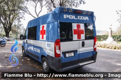 Fiat Ducato X290
Polizia di Stato
Servizio Sanitario
Nuova Livrea
Allestita Boneschi
Decorazione Grafica Artlantis
POLIZIA M2210
Parole chiave: Fiat Ducato_X290 POLIZIAM2210 Ambulanza Festa_Della_Polizia_2018